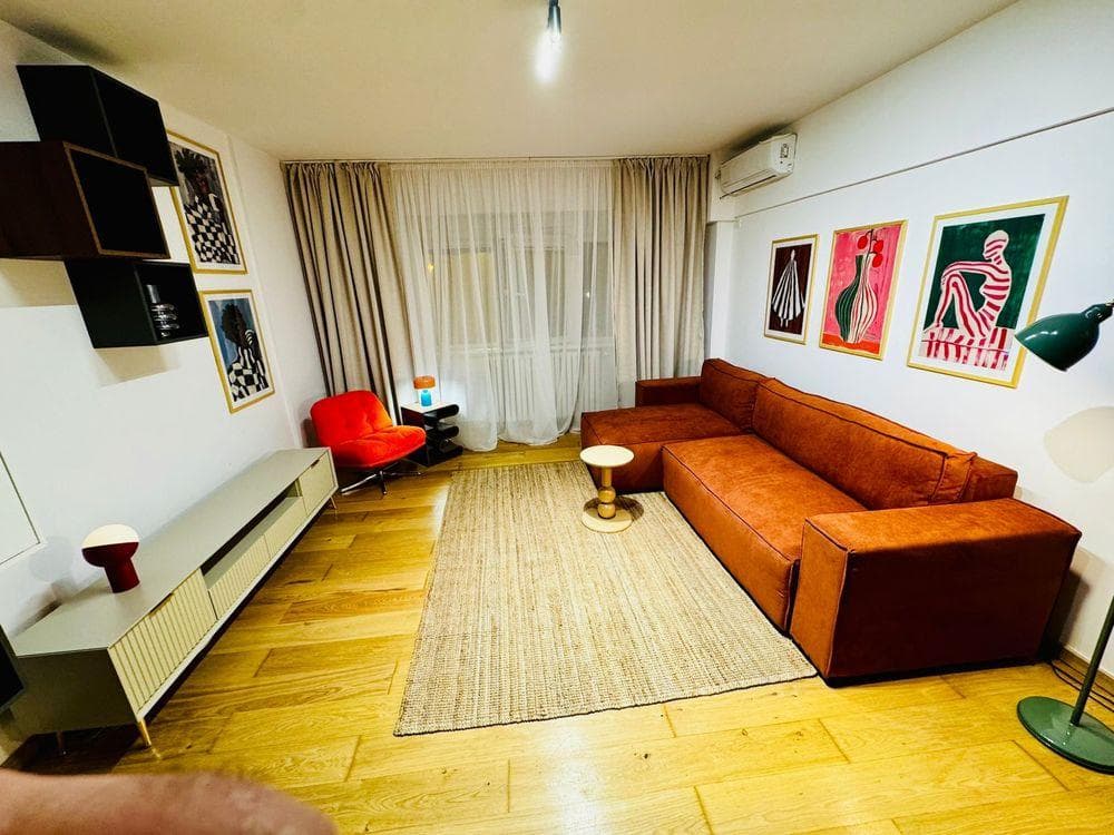 Garsoniera de lux, strada Parfumului, aproape de Piata Unirii - imagine 1