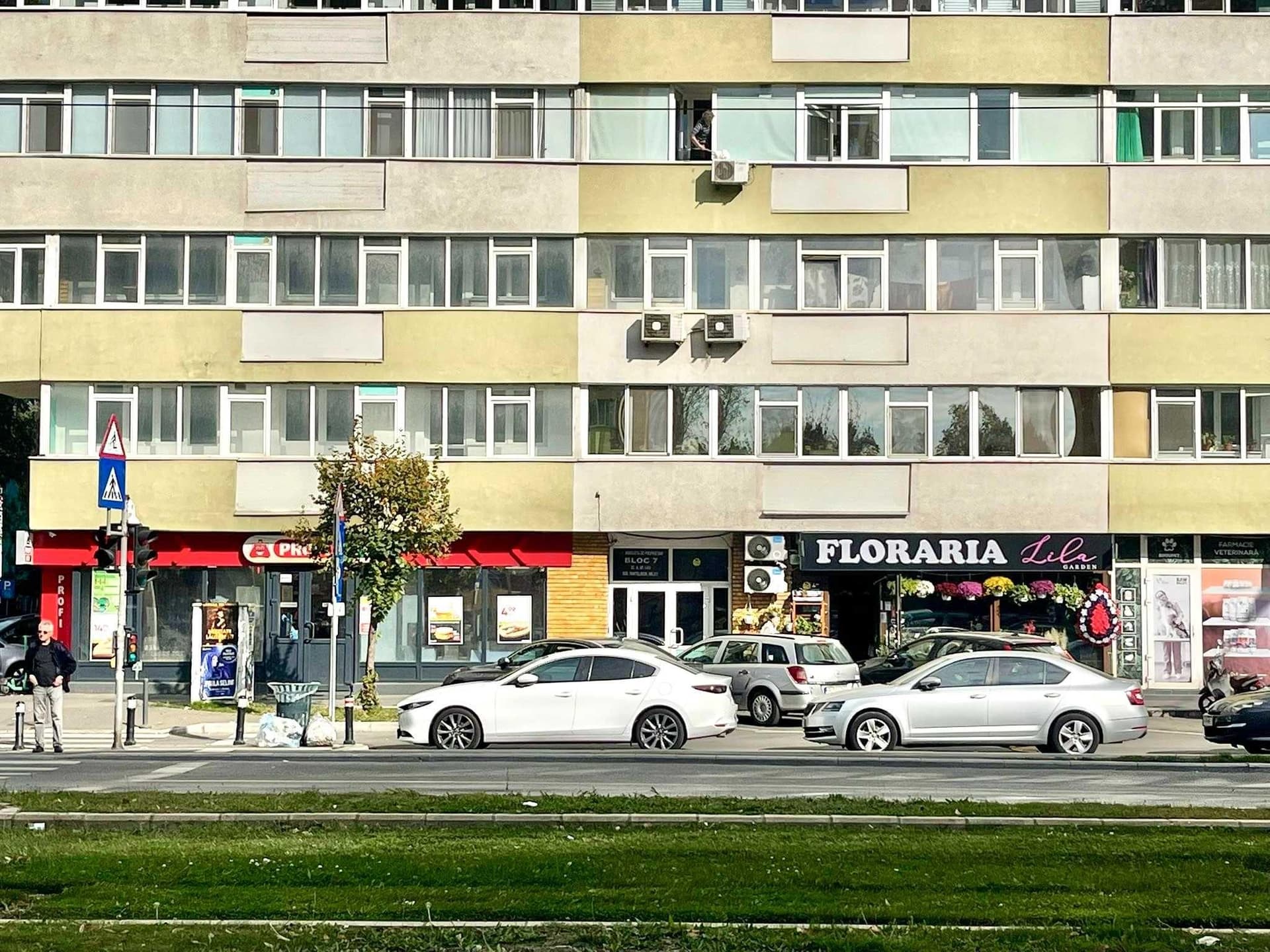 Spatiu comercial 74 mp de inchiriat Pantelimon, vis-a-vis de spital