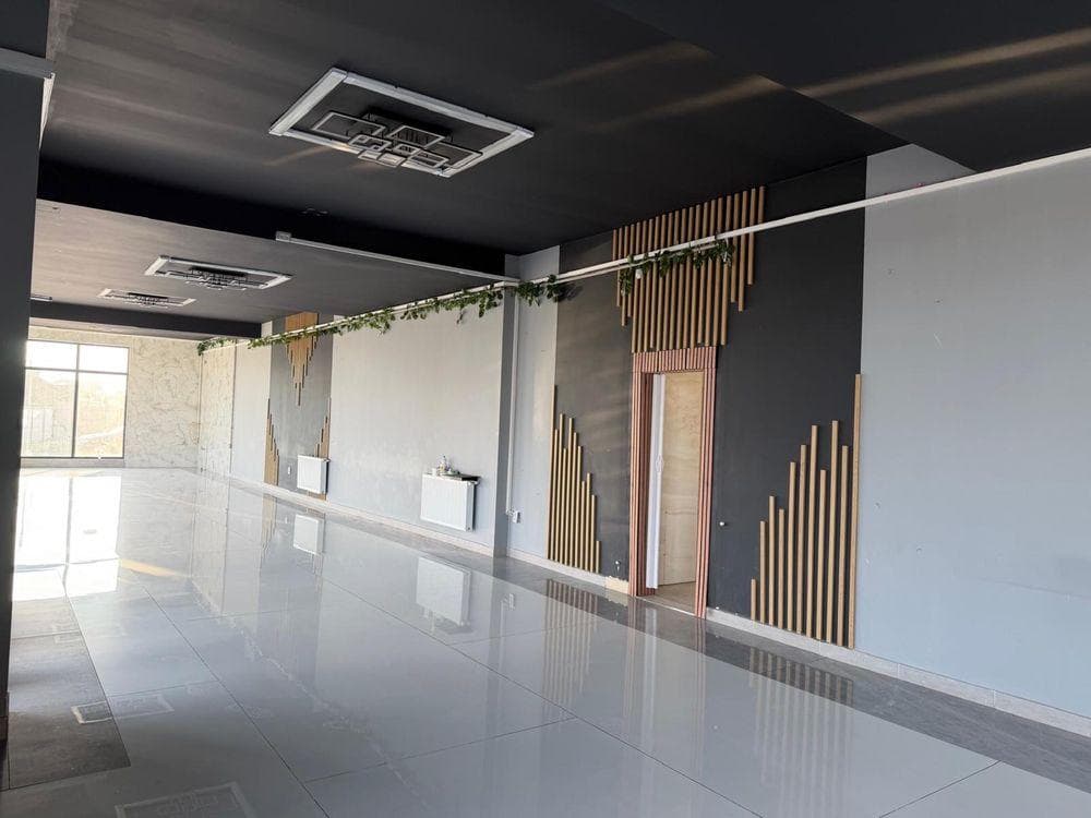 Spatiu comercial de vanzare