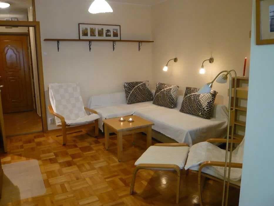 Garsoniera proaspat renovata 5 minute METROU - imagine 1