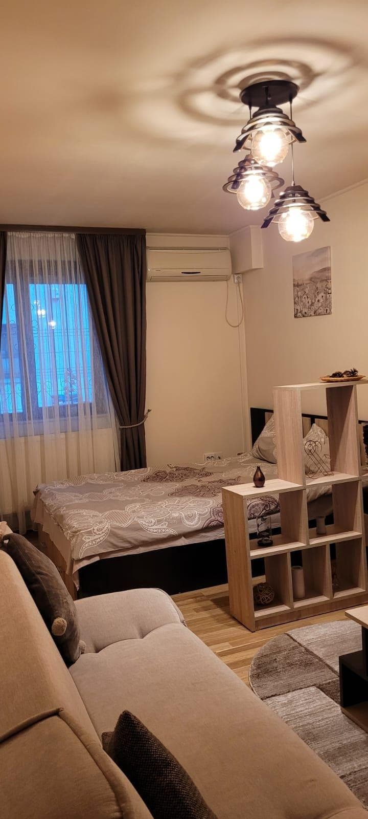 Garsoniera mare zona Nord / parcare - imagine 1