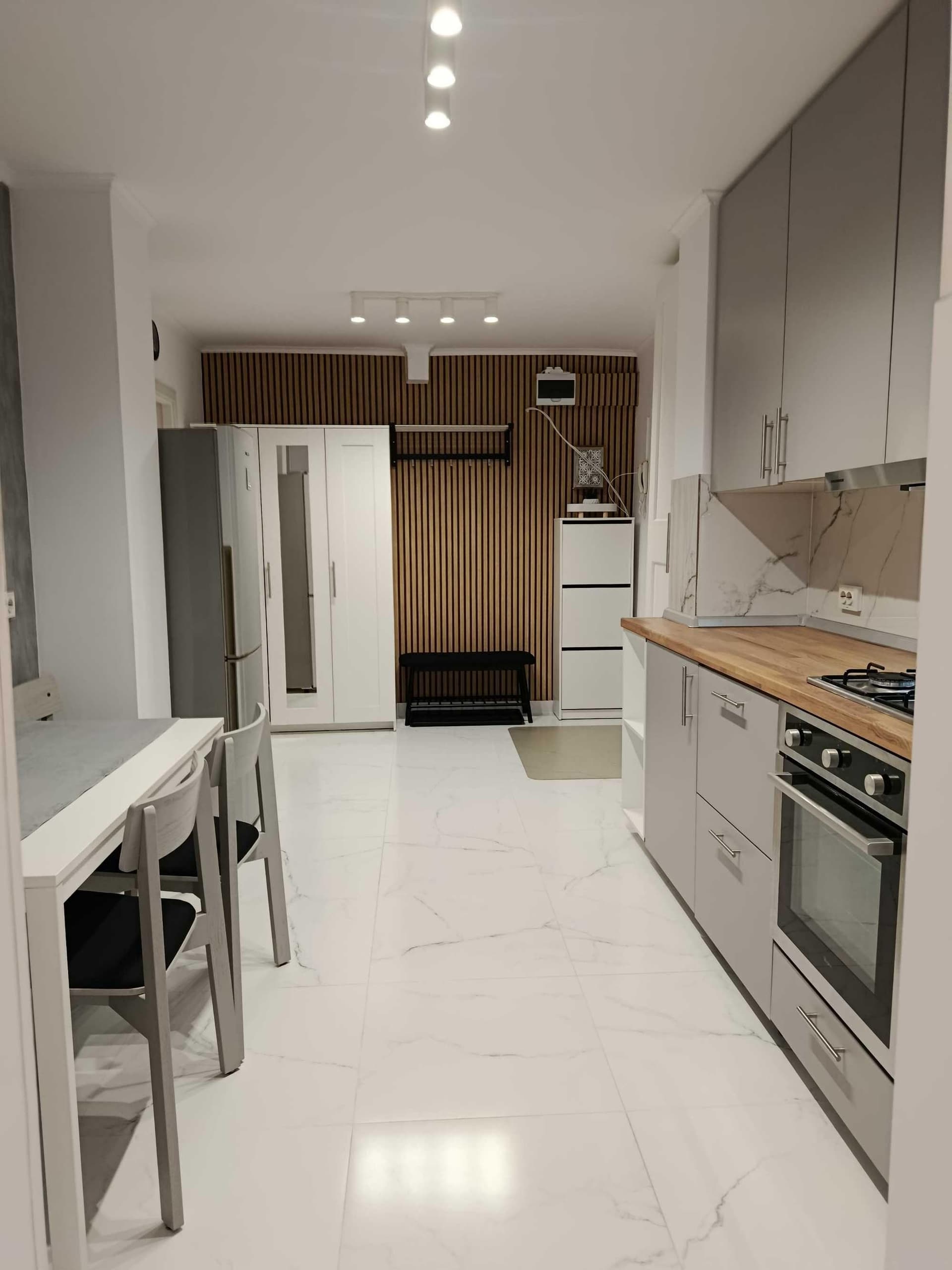 Apartament 2 Camere/Decomandat .Mobilat și utilat IKEA