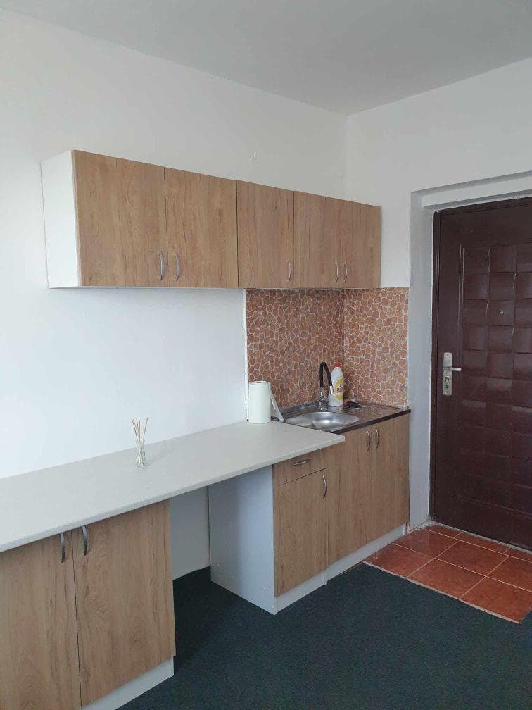 Vând garsonieră confort 3 în cartierul Iris pe strada Byron - imagine 1