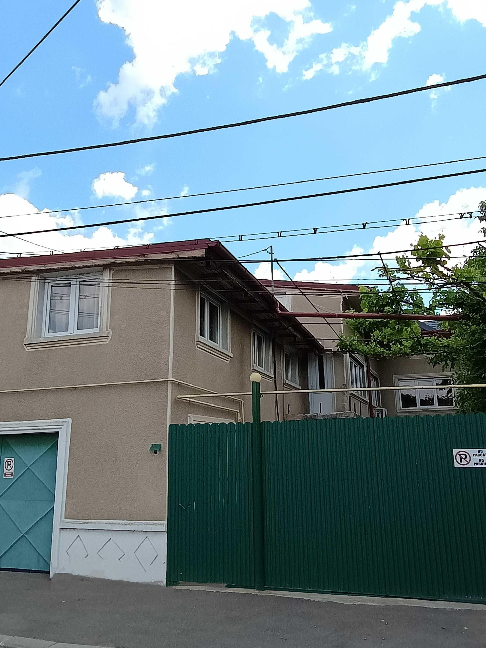 Vila Bucuresti, Aparatorii Patriei, 450 mp casa si teren - imagine 1