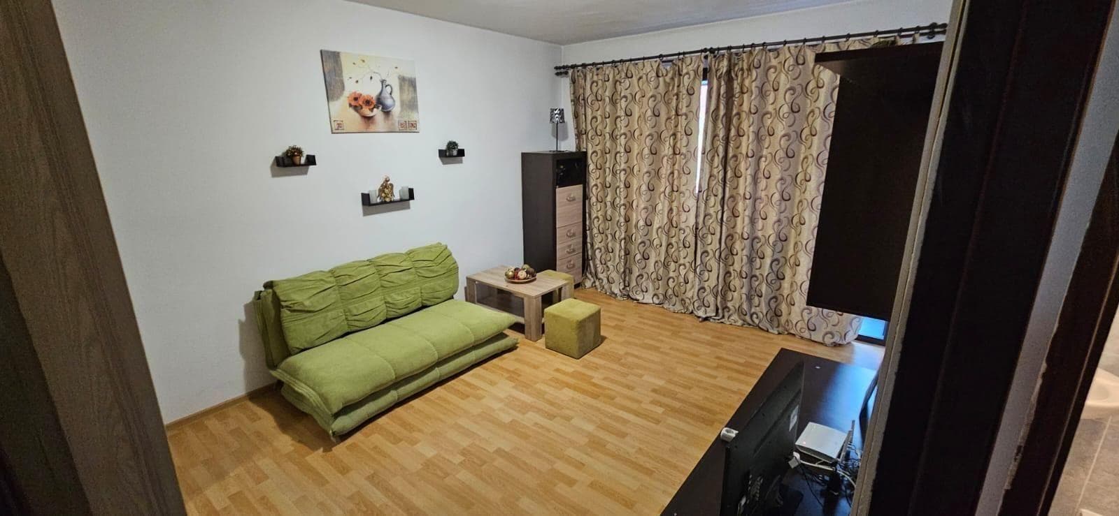 Garsoniera de inchiriat