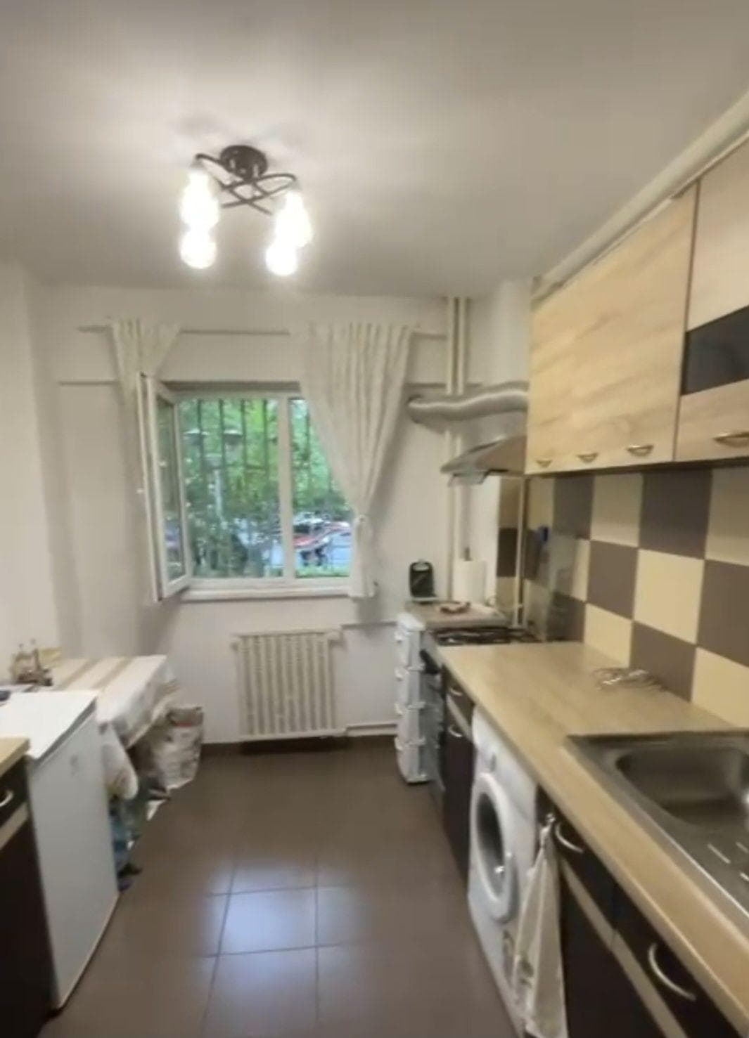 Garsoniera bloc 1978, parter, decomandata, bucătărie 9m - imagine 1