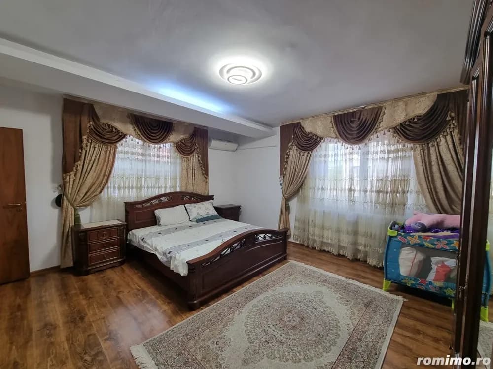 Vila 5 camere Sisesti - Vatra Noua