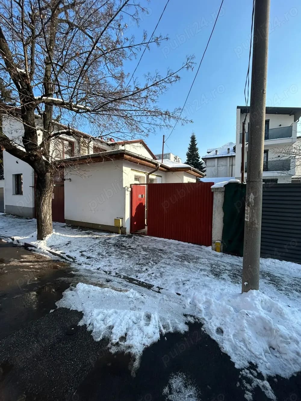 Proprietar vand casa