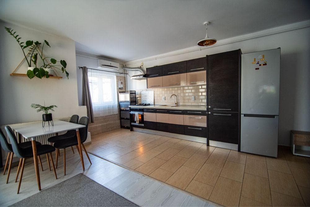 Vând apartament în Florești ( proprietar ) - imagine 1