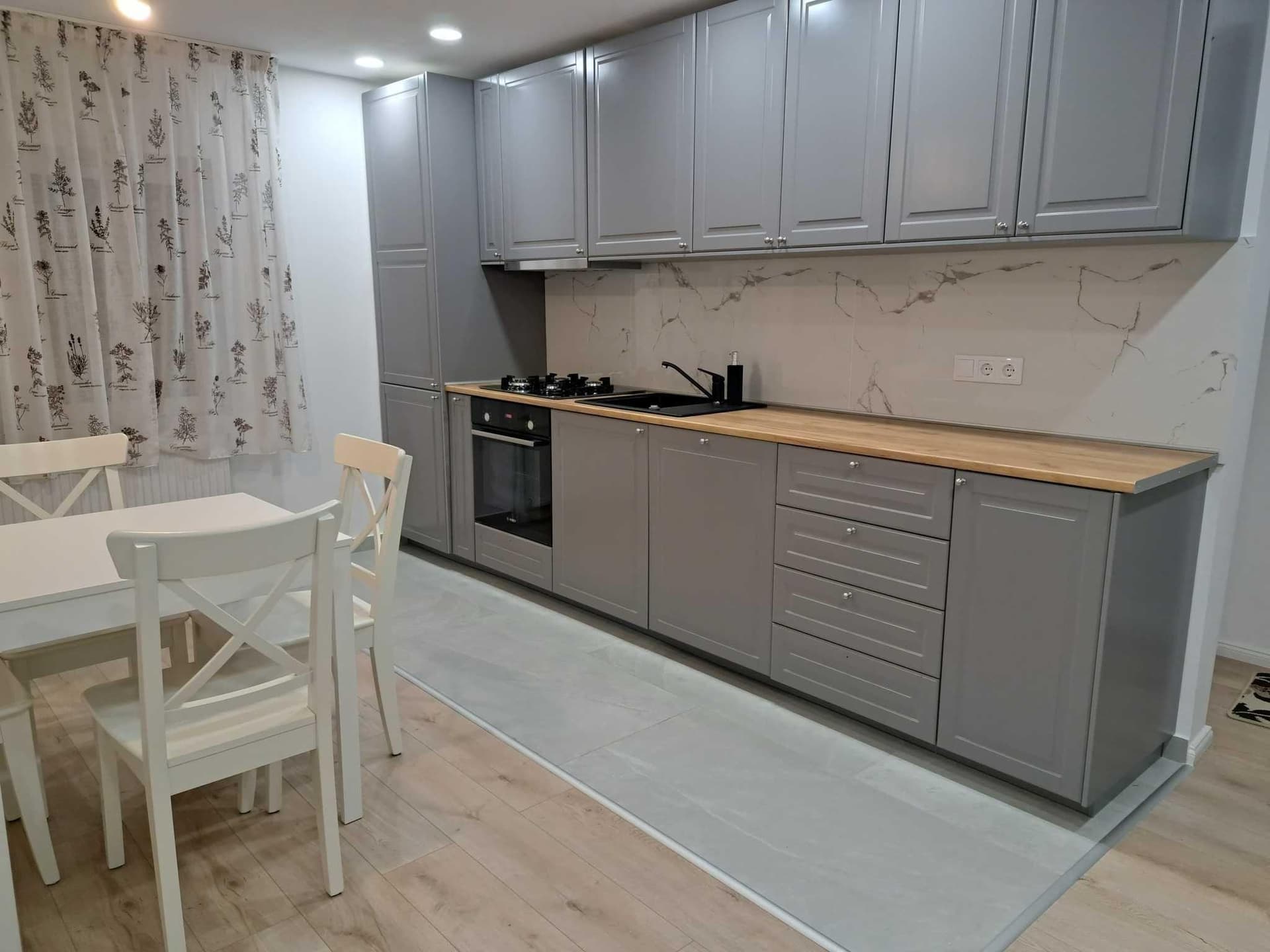 Vand Apartament 2 camere, 50 mp, etaj 3– Str. Gheorghe Doja, Floresti - imagine 1