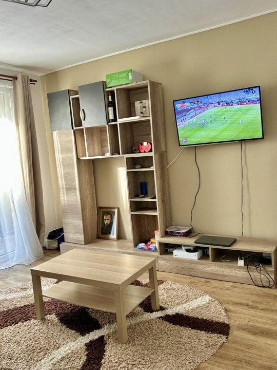 Persoana fizica vând apartament cu doua camere - imagine 1