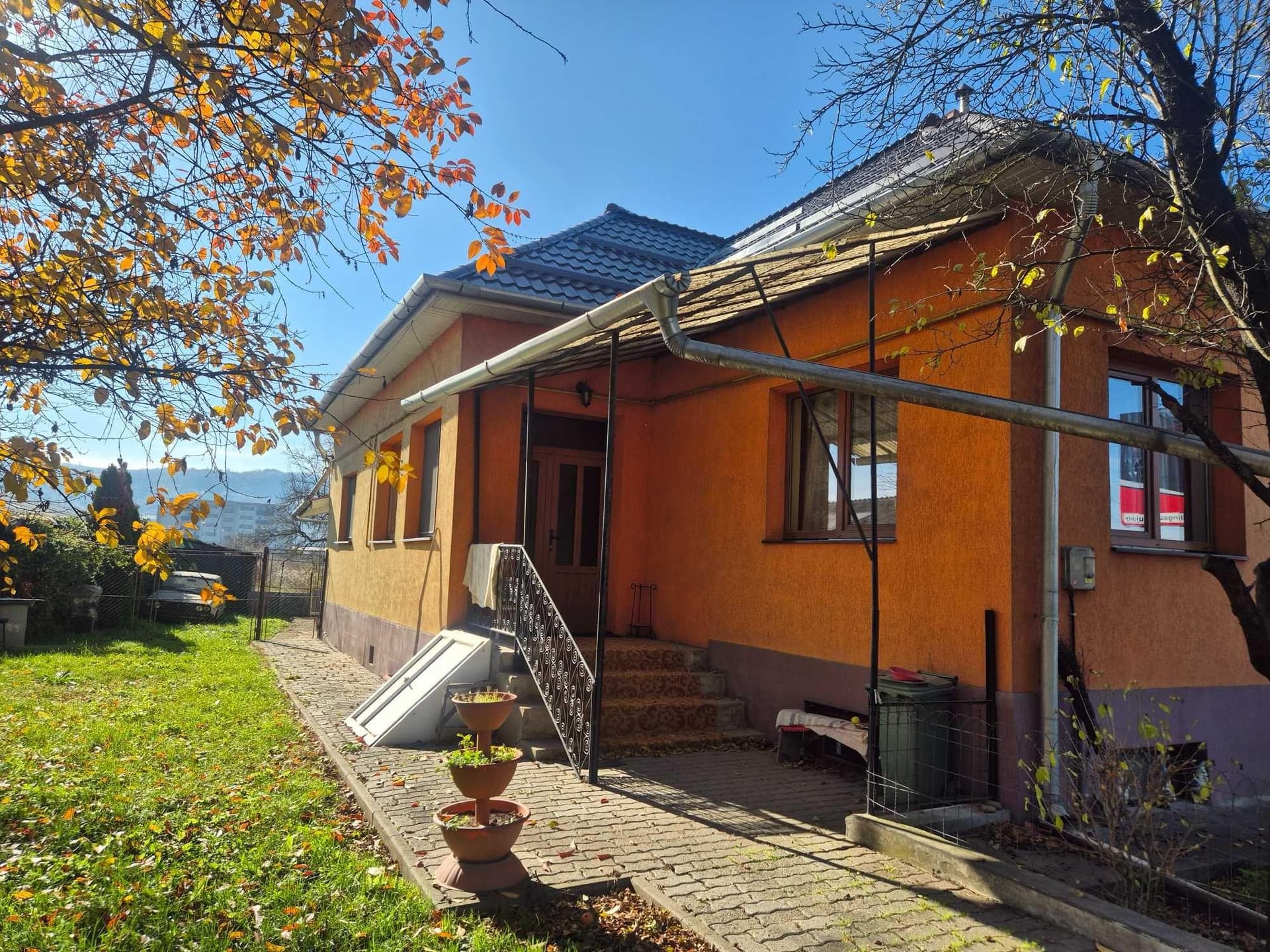 CASA DE VANZARE in FLORESTI pe strada AVRAM IANCU c u teren 1580 MP - imagine 1