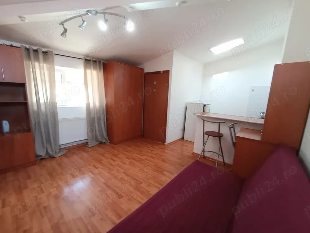 Ofer spre închiriere, - imagine 1