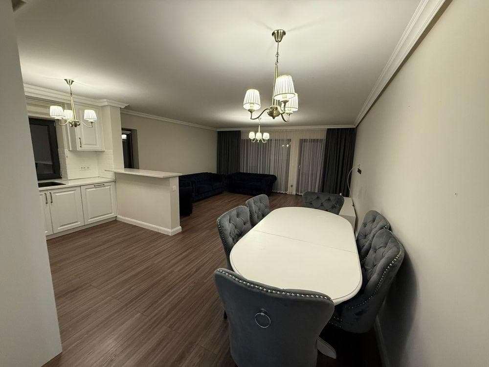 Superb Casa Dublex Strada Narciselor Floreşti - imagine 1