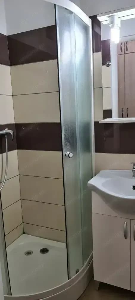 2 camere in zona Obor