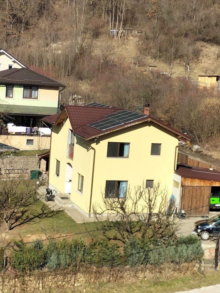 vand casa+teren in tauti - imagine 1