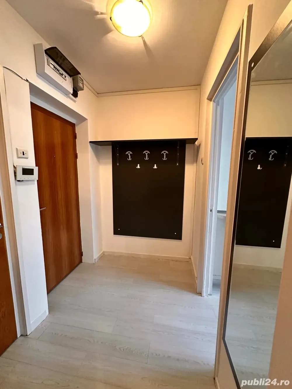 Inchiriez apartament 3 camere, Titan, sector 3, Bucuresti - imagine 1