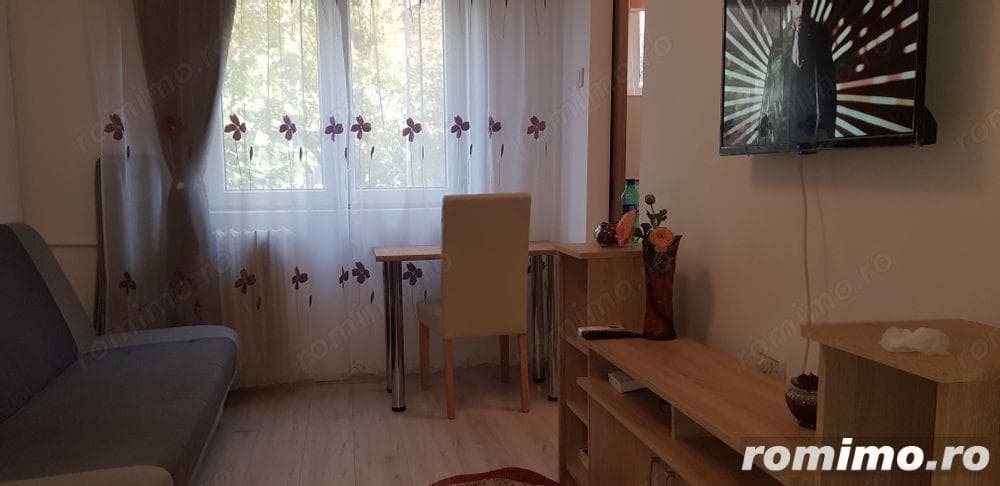 Garsoniera de inchiriat Aparatorii Patriei - imagine 1