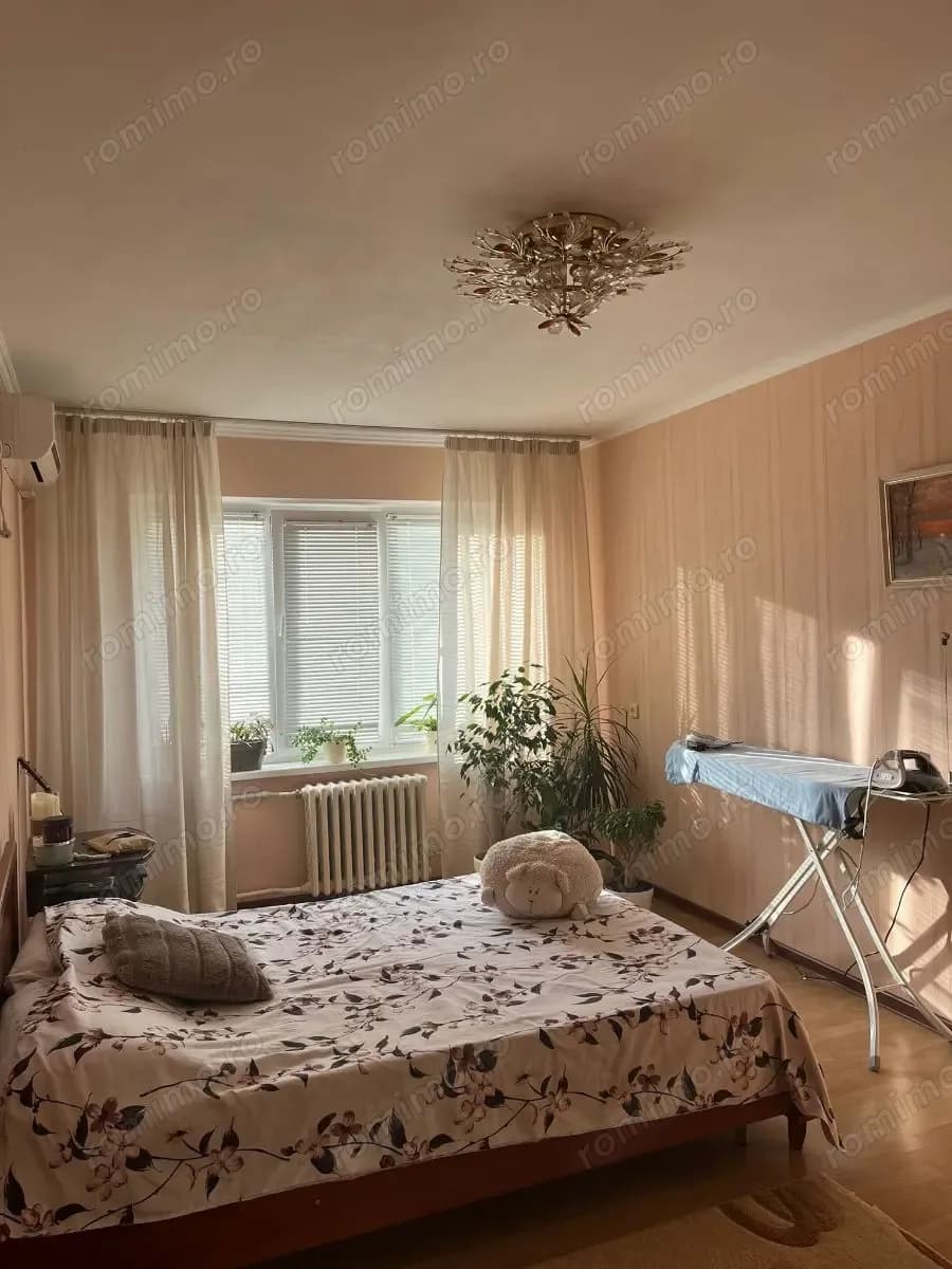 2 camere Militari 48mp 370 - imagine 1