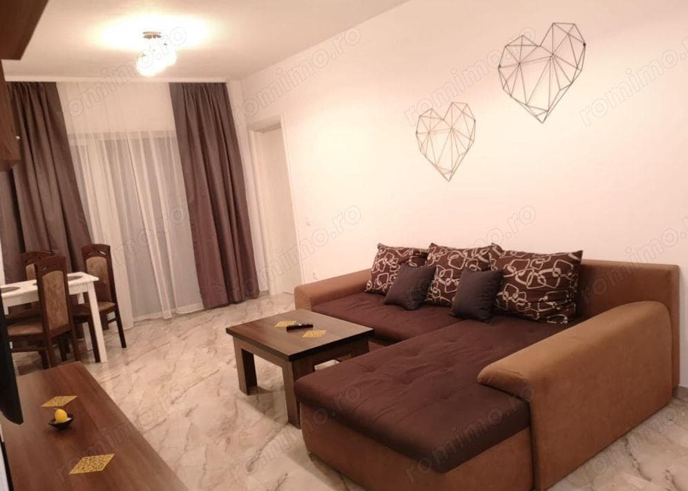 Apartamente 3 camere zona Crangasi