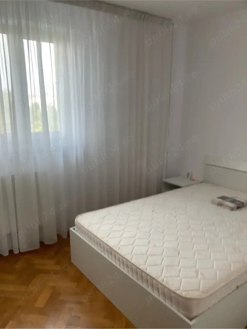 ofer inchiriere apartament trei camere Favorit sau vanzare sau schimb - imagine 1