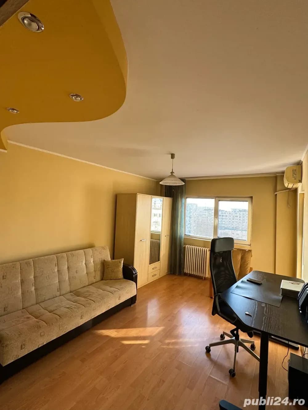 Garsonieră decomandată în bloc 1982, direct proprietar, vedere liberă - imagine 1