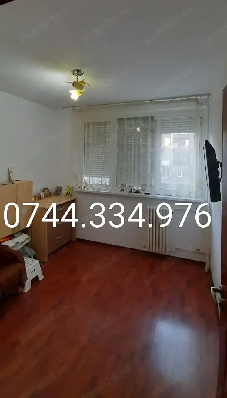 vand apartament 4 camere decomandat - imagine 1