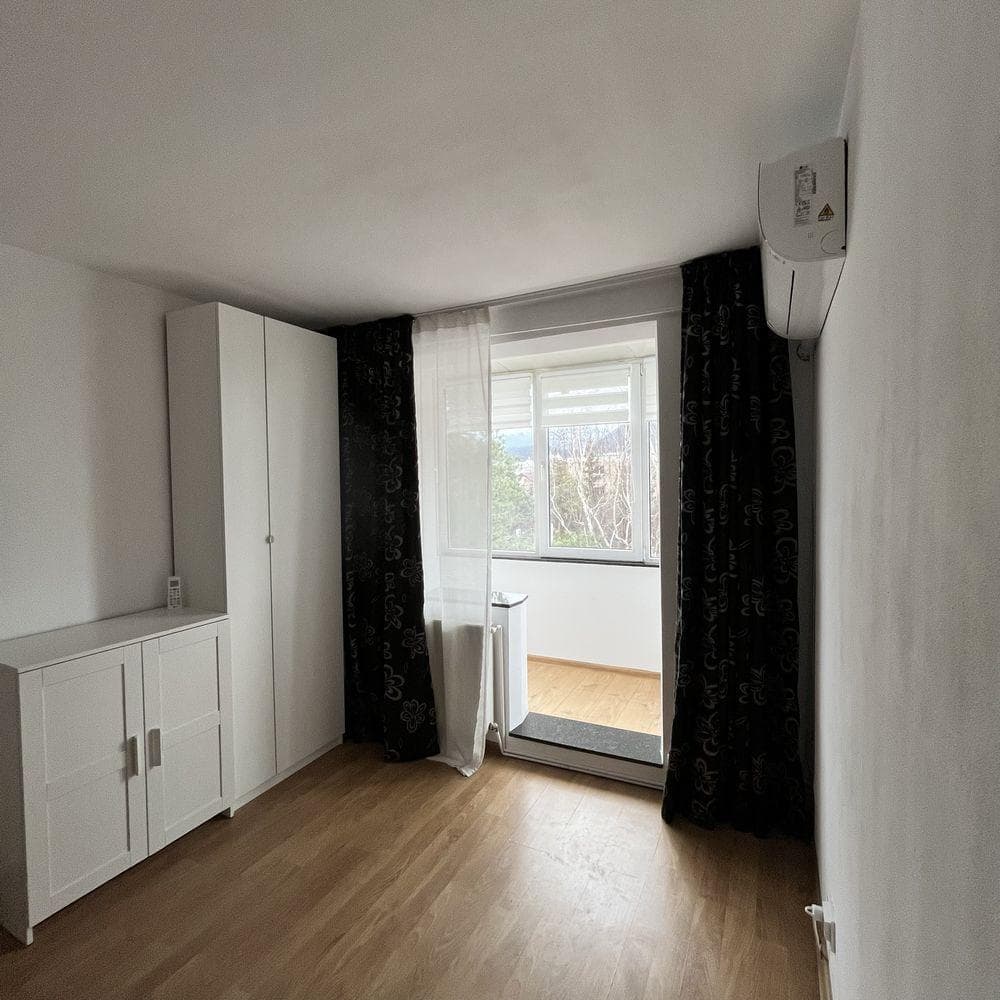 Garsonieră de închiriat Tractorul