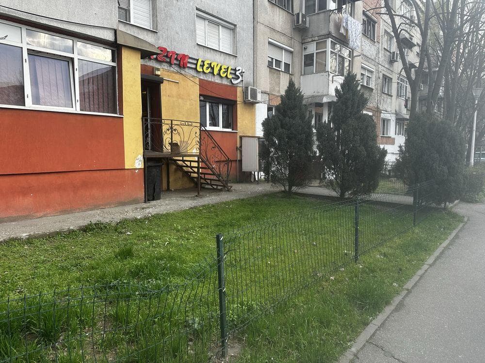 Vand spatiu comercial inchiriat Craiovita Noua,Transformatoare