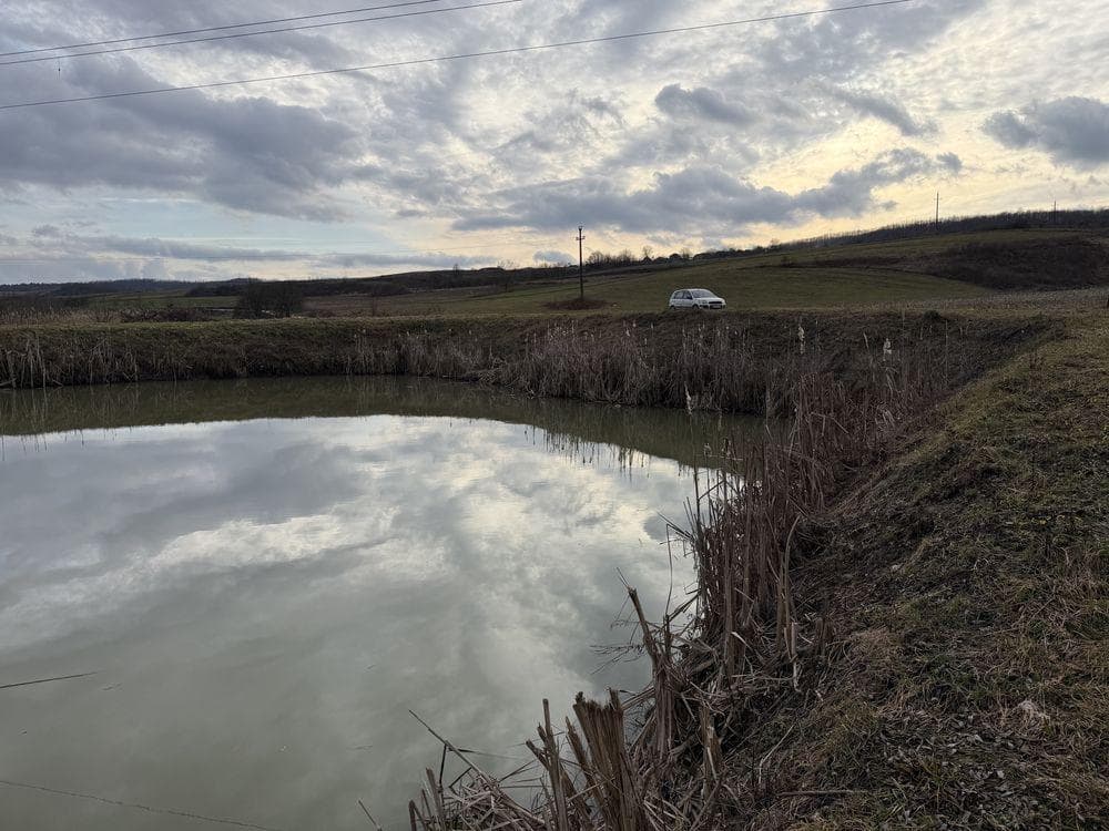 Vand pescarie cu loc de casa /cabana - imagine 1