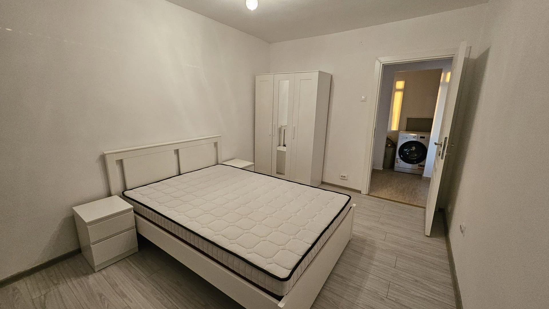 Închiriez apartament 2 camere