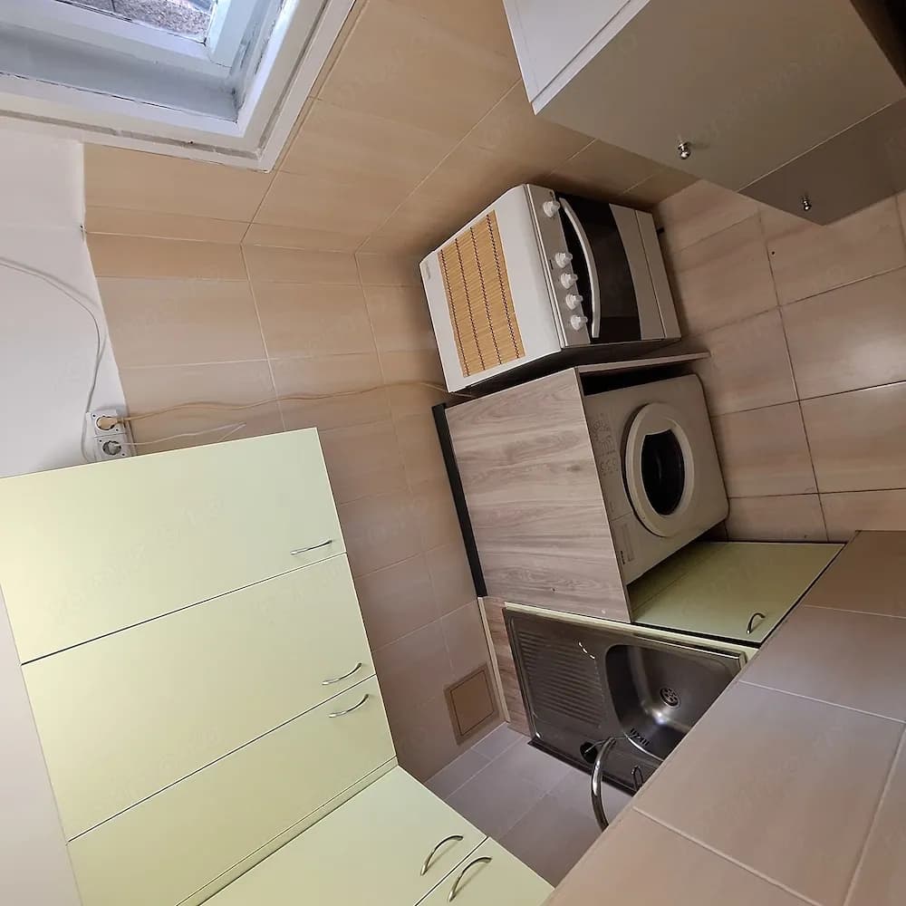 Proprietar inchiriez garsionera cf2 - imagine 1