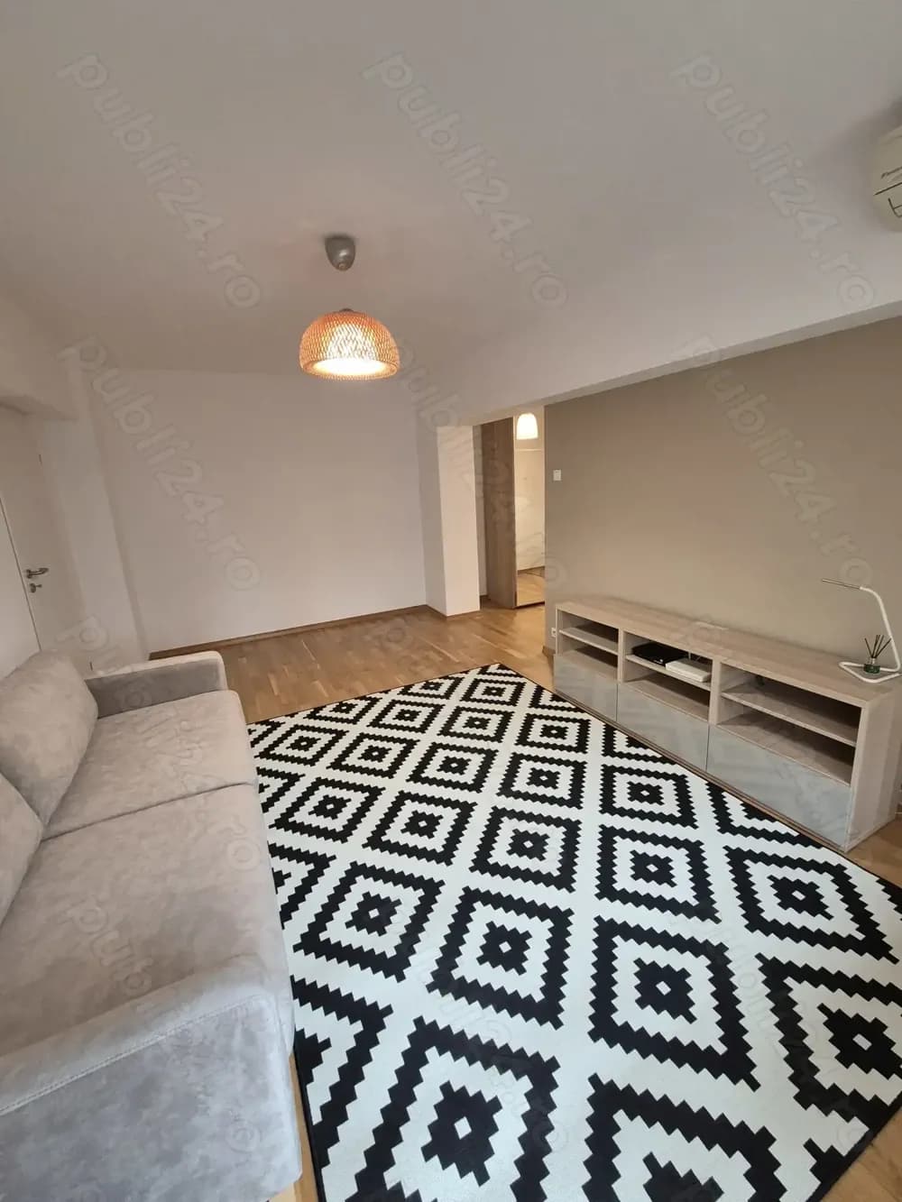 Inchiriere Apartament 2 Camere Metrou Titan Sector 3