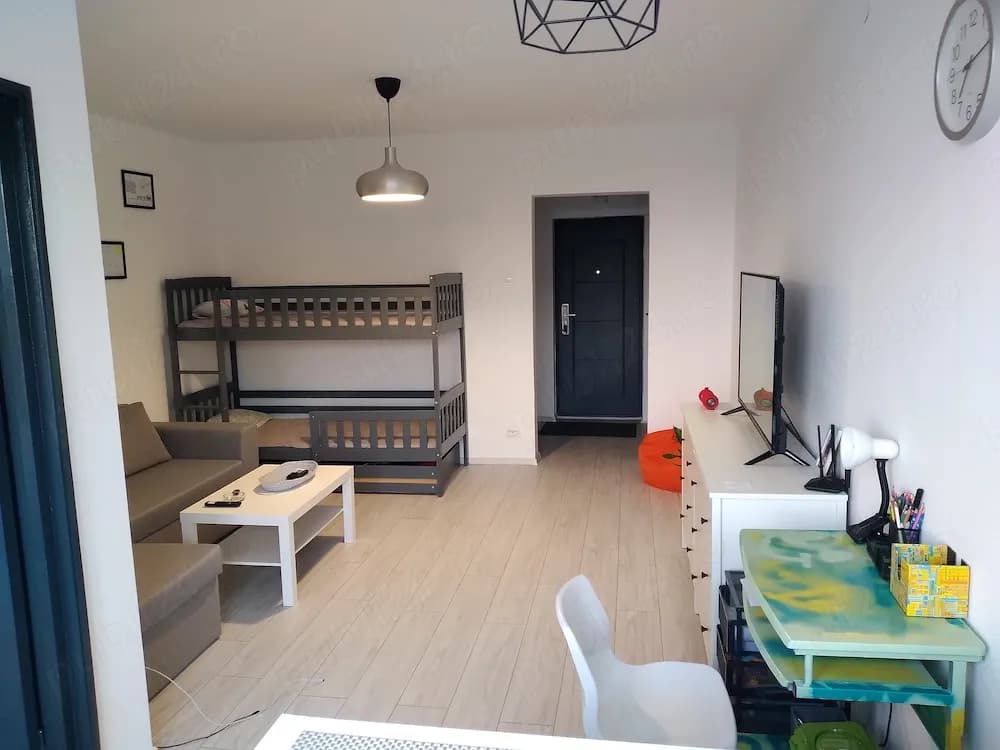 Proprietar,vând garsoniera Berceni,str Turnu Magurele - imagine 1