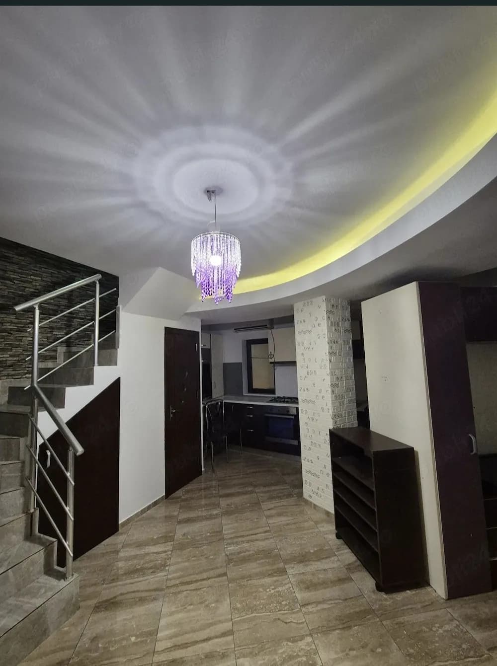 Apartament 2 camere cu scara interioara si centrala proprie, bloc nou - imagine 1