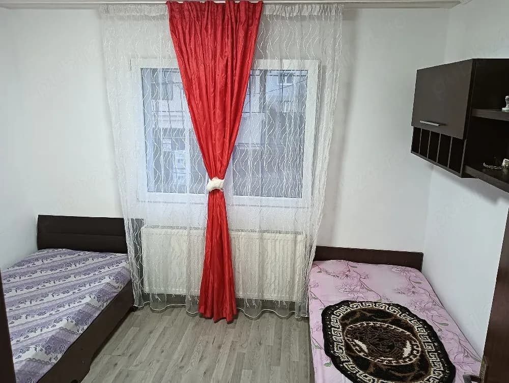 inchiriez garsoniera - imagine 1