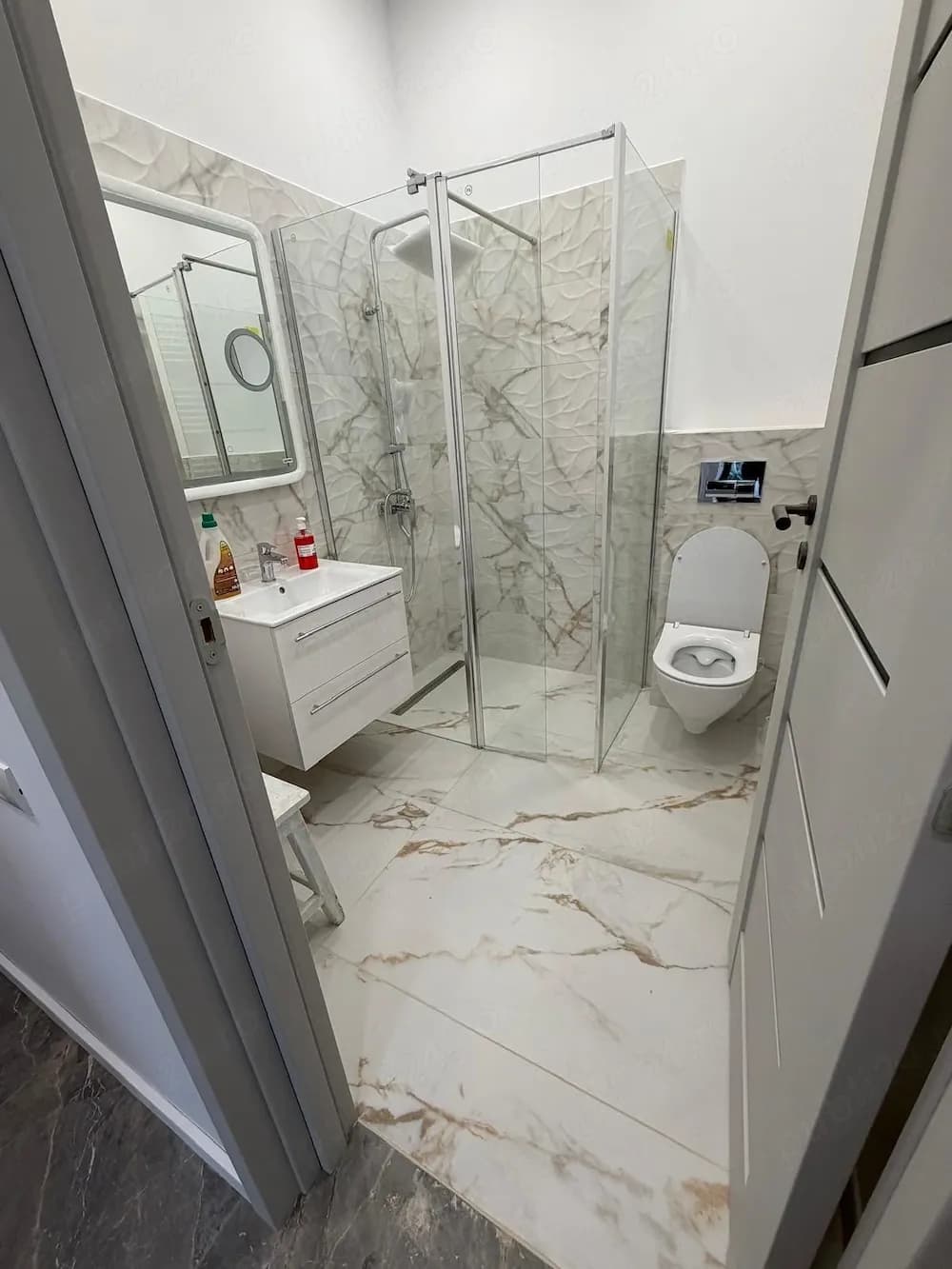 Inchiriez casa Bucurestii Noi - imagine 1