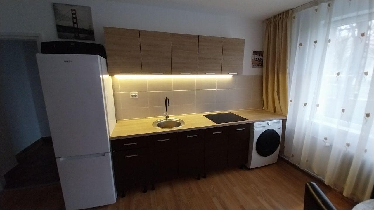 Închiriez apartament 2 dormitoare + living cu bucătărie – Gheorgheni