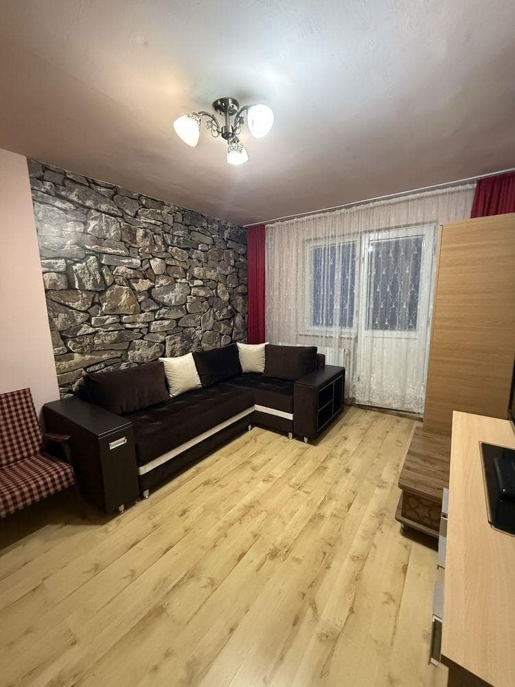 Apartament 3 camere - imagine 1