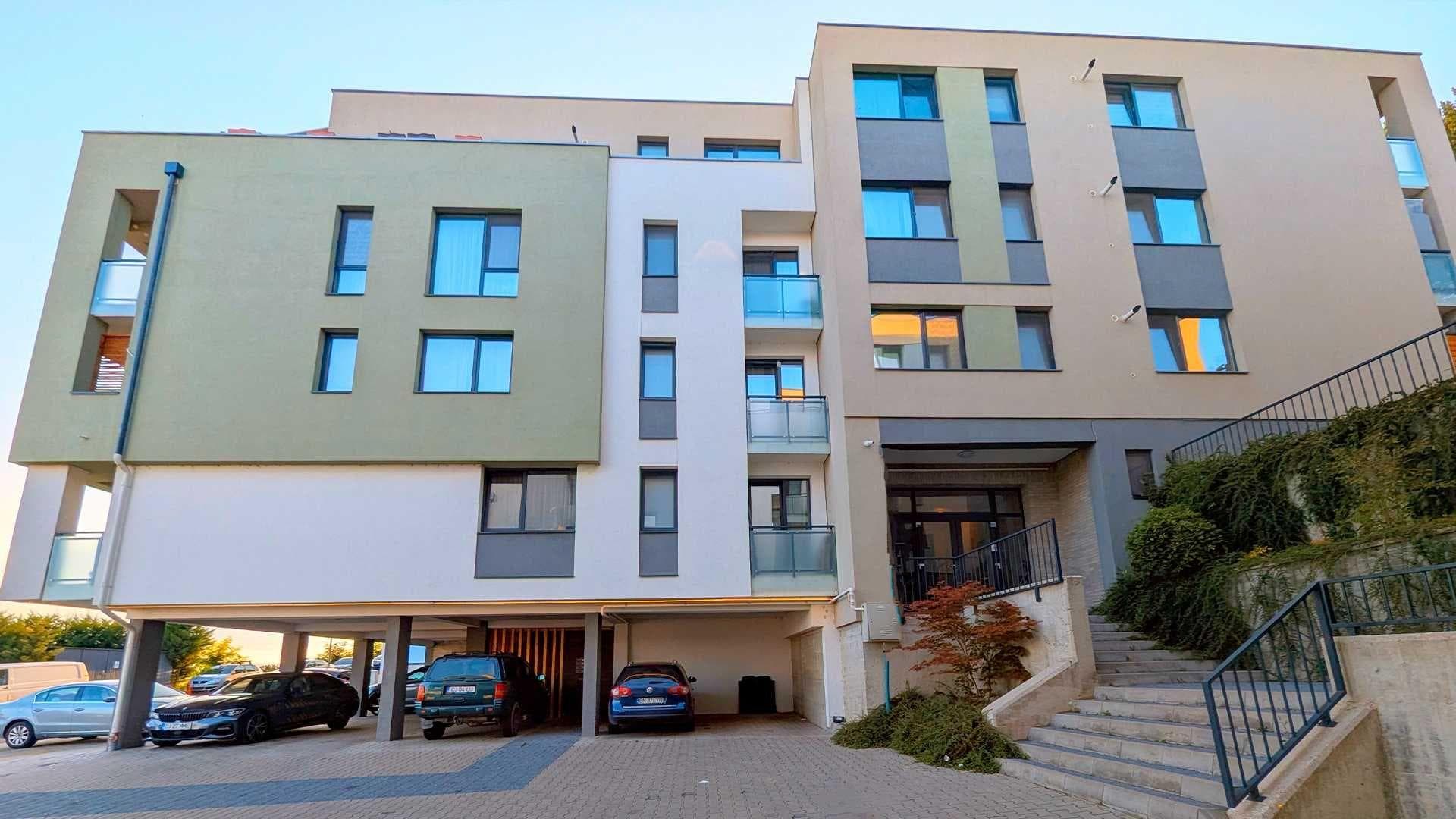 3 Camere, Bloc Tip Boutique, Loc de Parcare Inclus. Fara Agentie - imagine 1