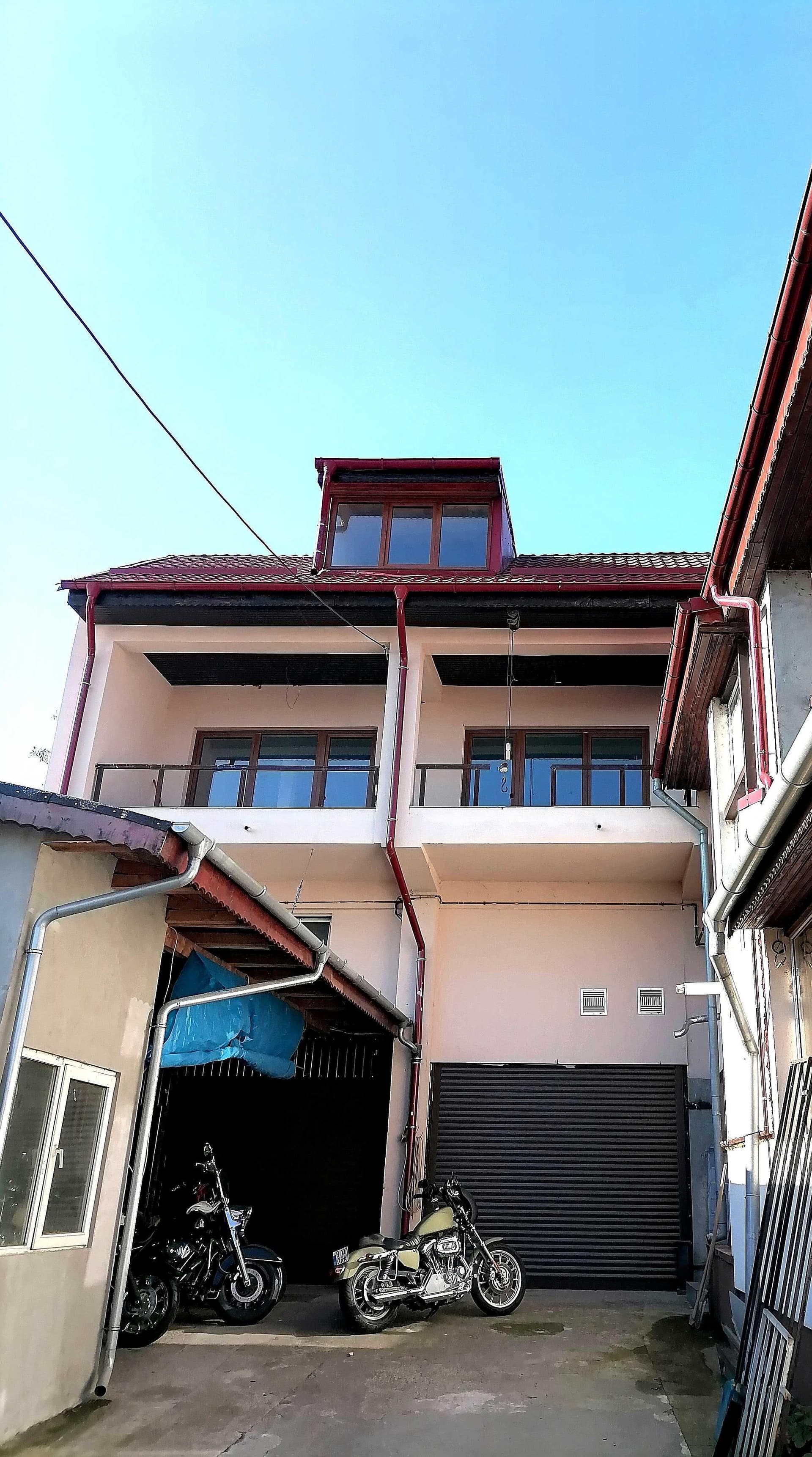 Inchiriez spatiu - imagine 1