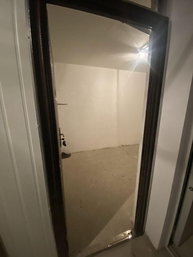 Vand Boxa Spatiu de depozitare in Palladium Residence Ikeea 9 mp - imagine 1