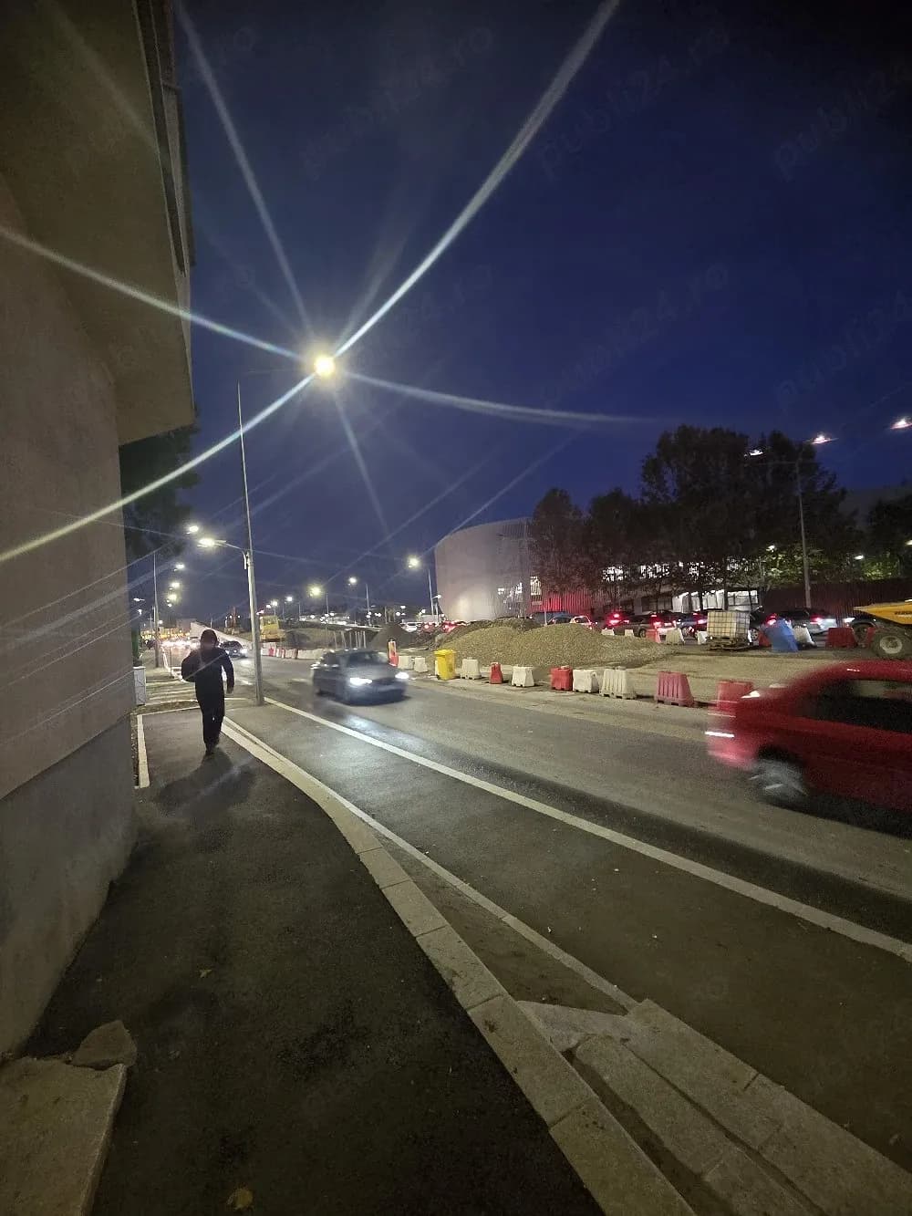 Vând garsonieră Aparatorii Patriei - imagine 1