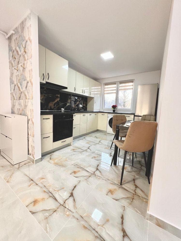 Apartament 2 camere,,7 Noiembrie (5min. de UMFST)