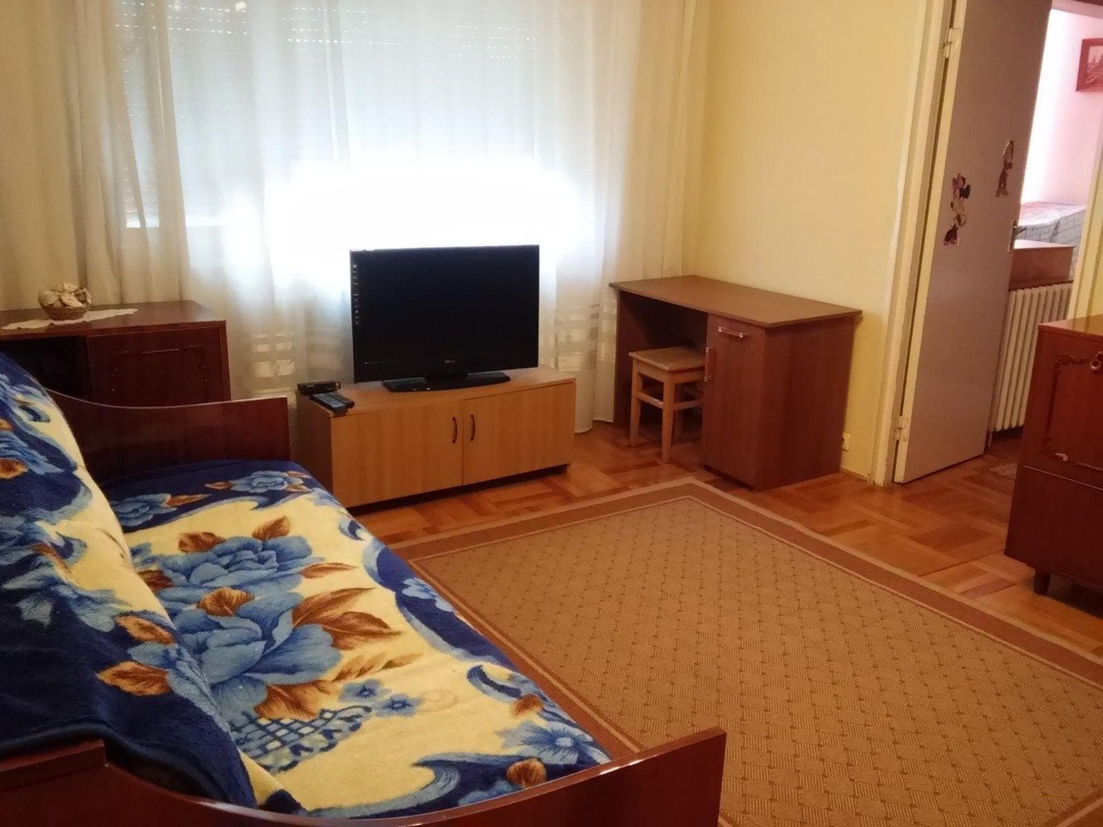 Inchiriez apartament 7 Noiembrie - imagine 1