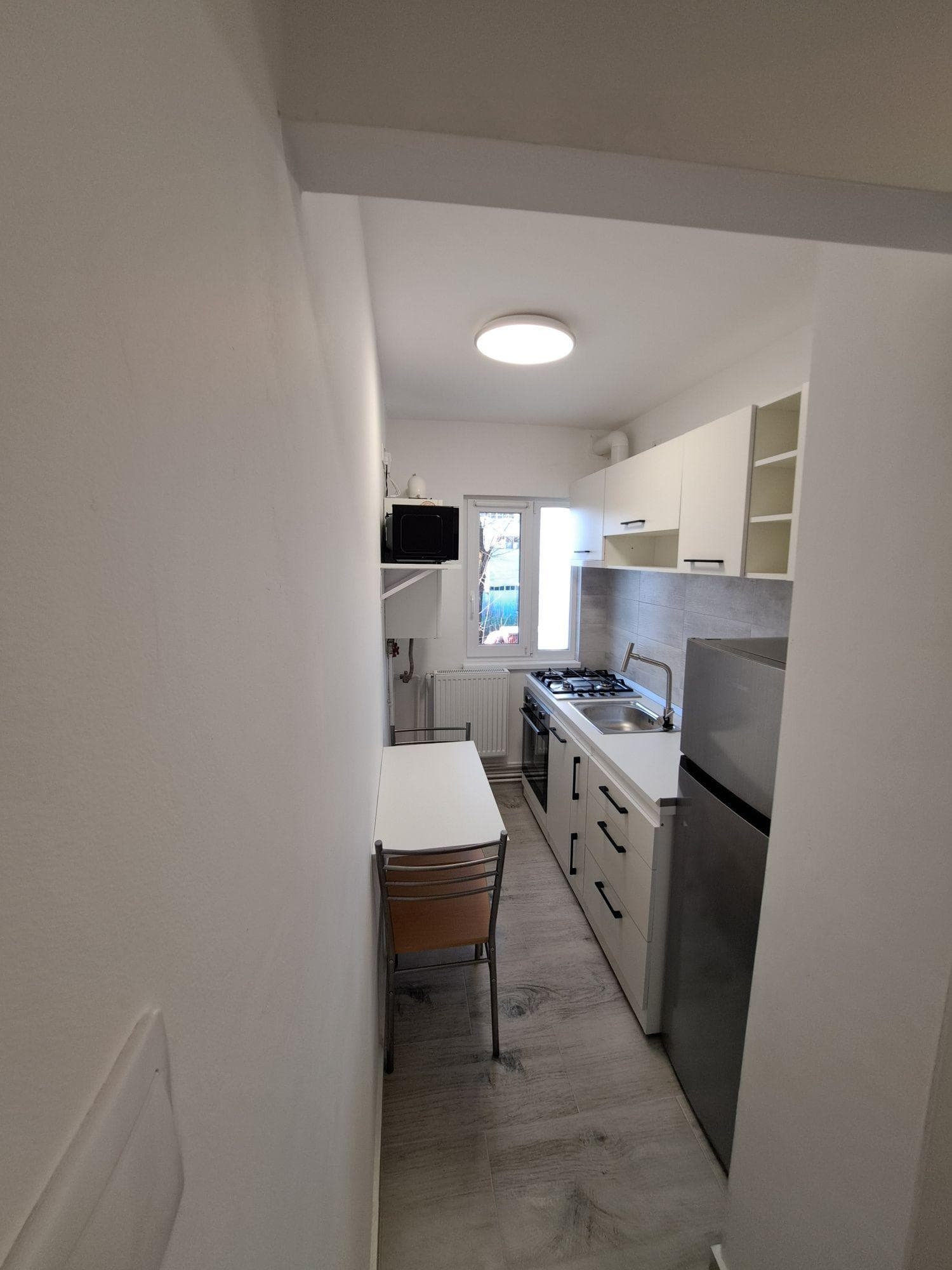 Inchiriez ap cu 2 camere recent renovat mobilat utilat in 7 noiembrie - imagine 1